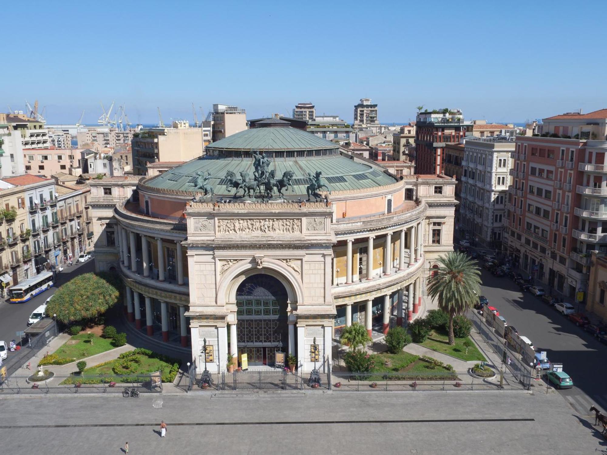 Amorgiu Luxury Suites, Palermo